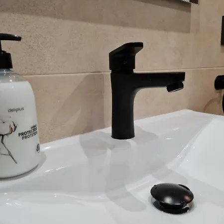 Apartamento Ayuntamiento Parking Gratis. Auto Check-in. Bilbao