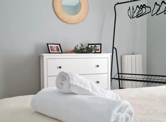 Ayuntamiento Parking Gratis. Auto Check-in. アパート