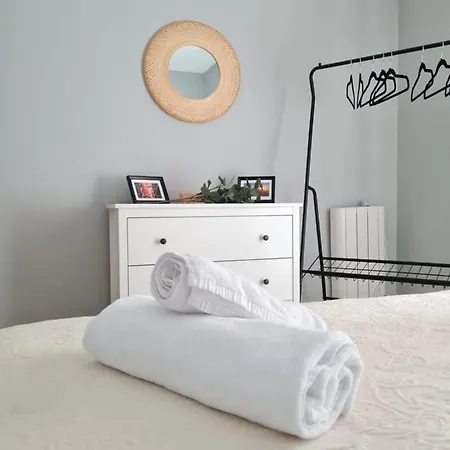 Ayuntamiento Parking Gratis. Auto Check-in. Apartment