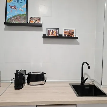 Apartment Ayuntamiento Parking Gratis. Auto Check-in.