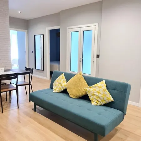 Ayuntamiento Parking Gratis. Auto Check-in. Apartment *