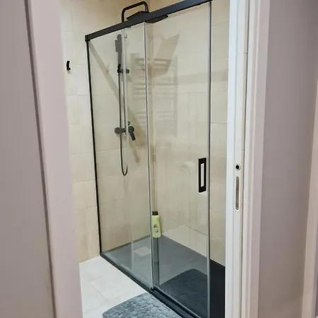 Ayuntamiento Parking Gratis. Auto Check-in. Бильбао